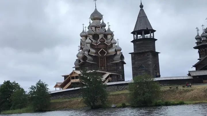 Лонгасы: Hotel Complex Ostrov