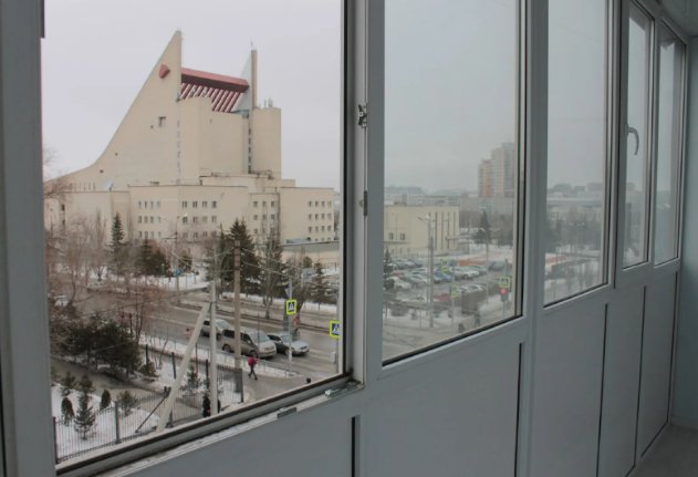 Омск: Чей Чемодан на улице Лермонтова