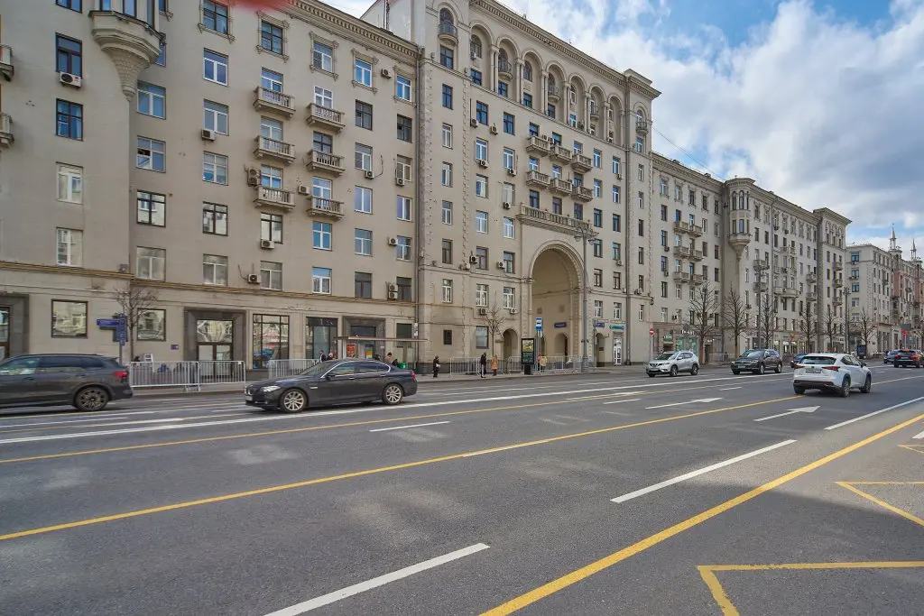 Москва: Апартаменты Мансарда Рядом с Красной Площадью
