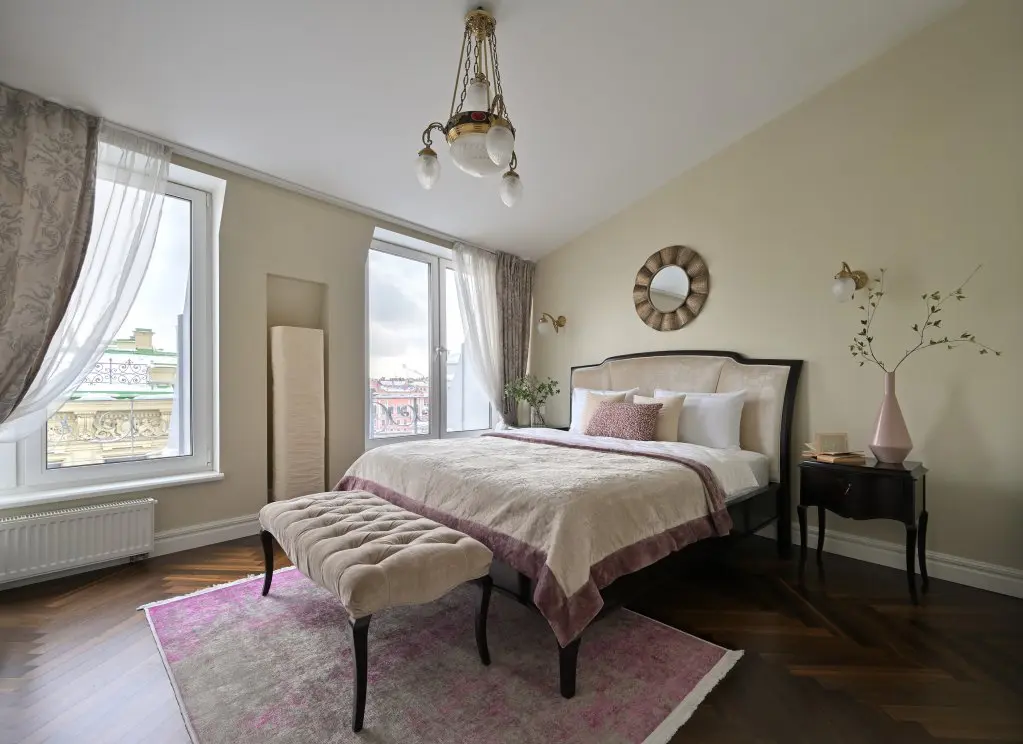 Санкт-Петербург: Minin Apartments Мансарда с террасой и видом на Невский 170м²