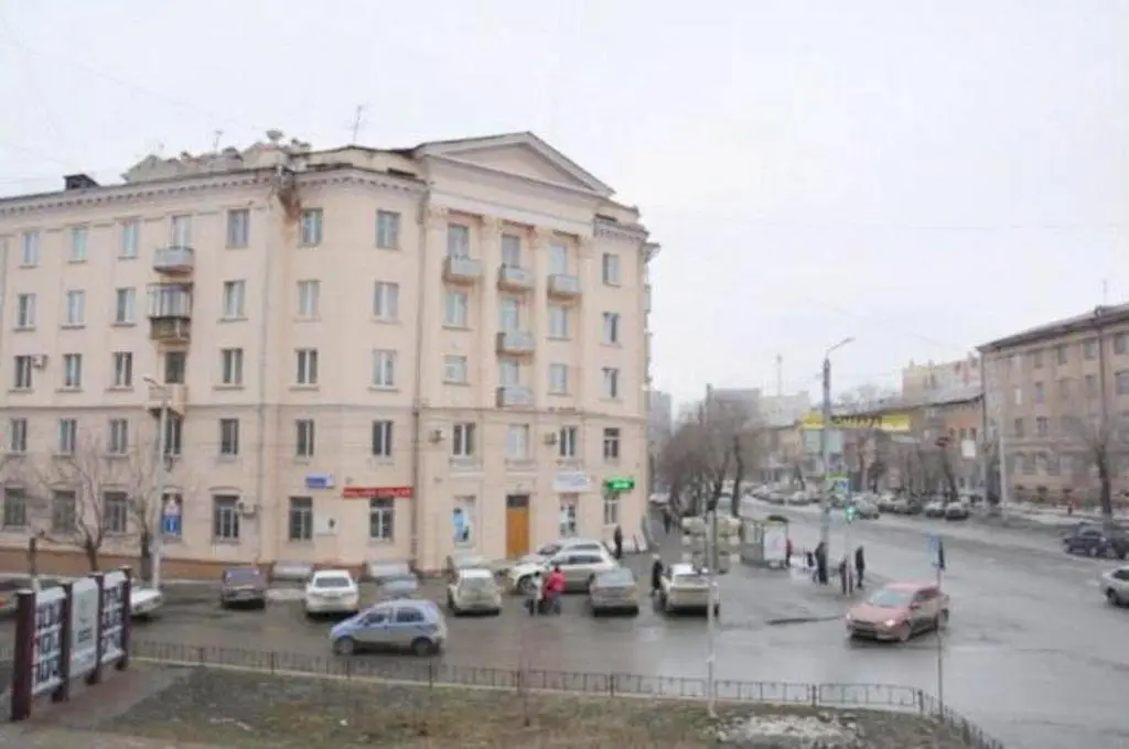 Челябинск: Econom Apartments Tsvillinga 53