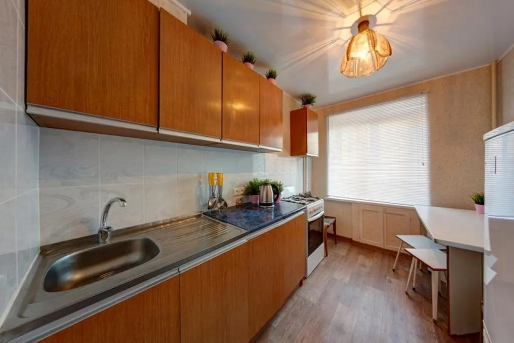 Челябинск: Econom Apartments Tsvillinga 53