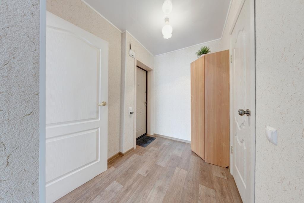 Челябинск: Econom Apartments Tsvillinga 53