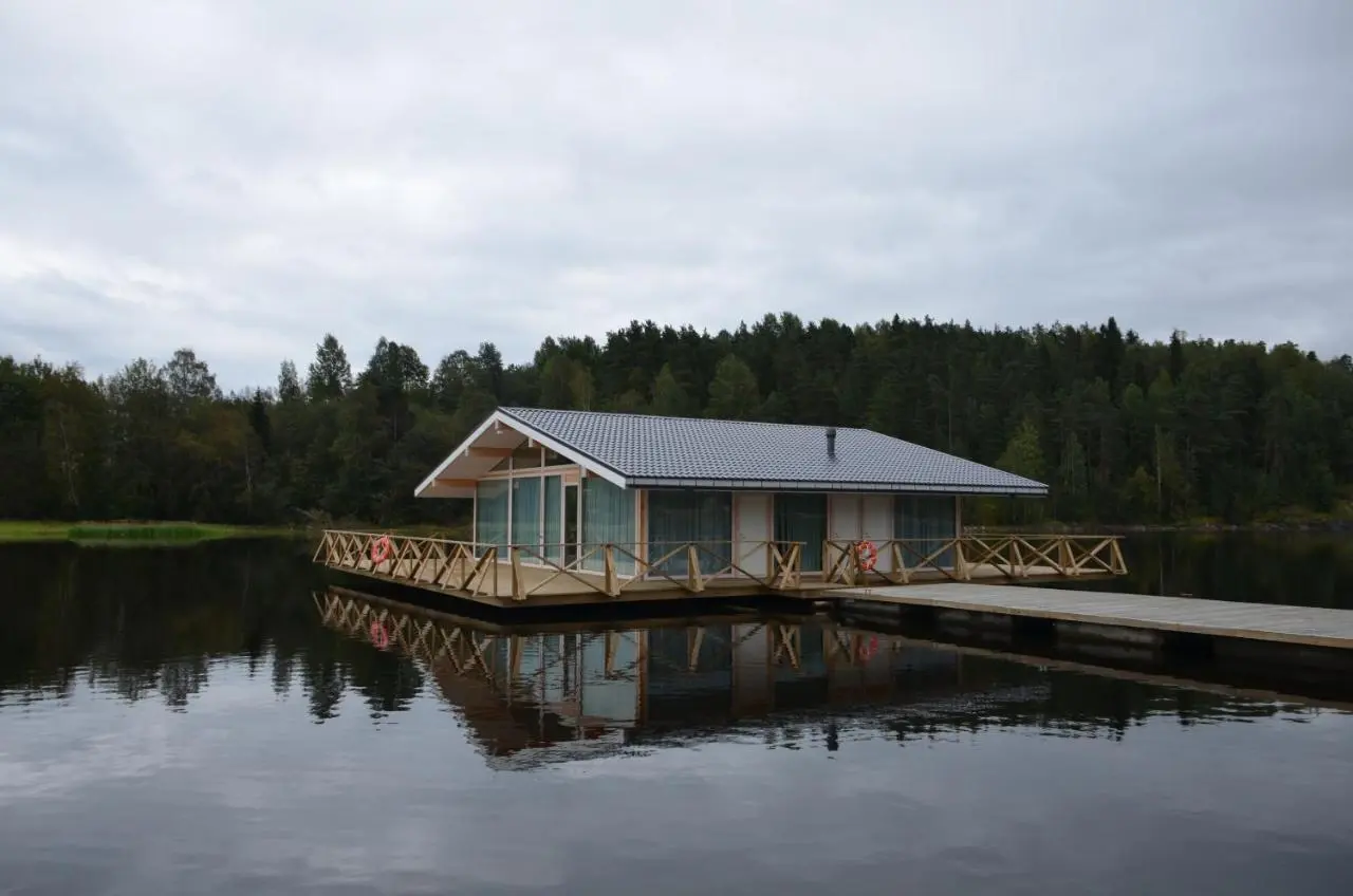 Куркиёки: Houseboat Rauhala 2