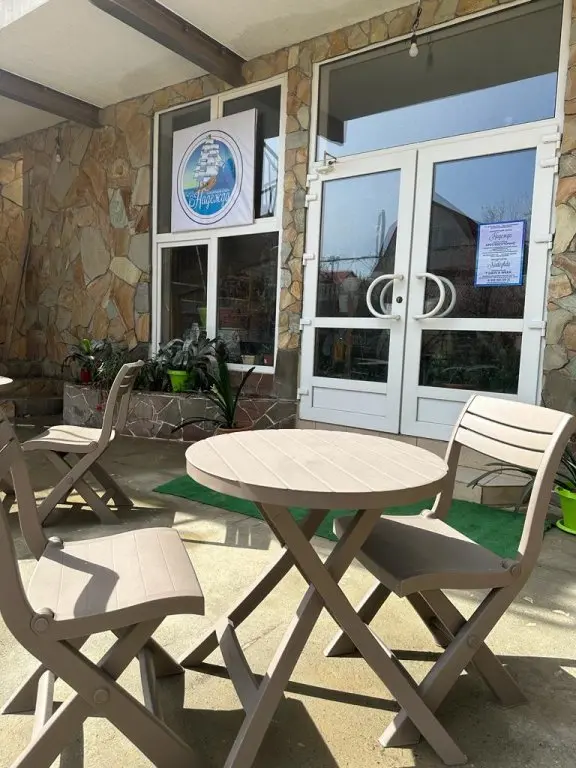 Сочи: Меблированные комнаты Nadezhda Beach