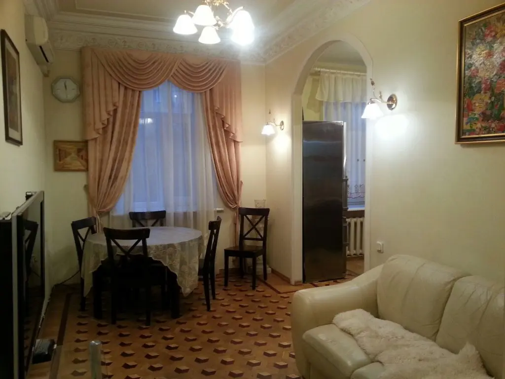 Санкт-Петербург: Na Moskovskom Prospekte 216 Apartments