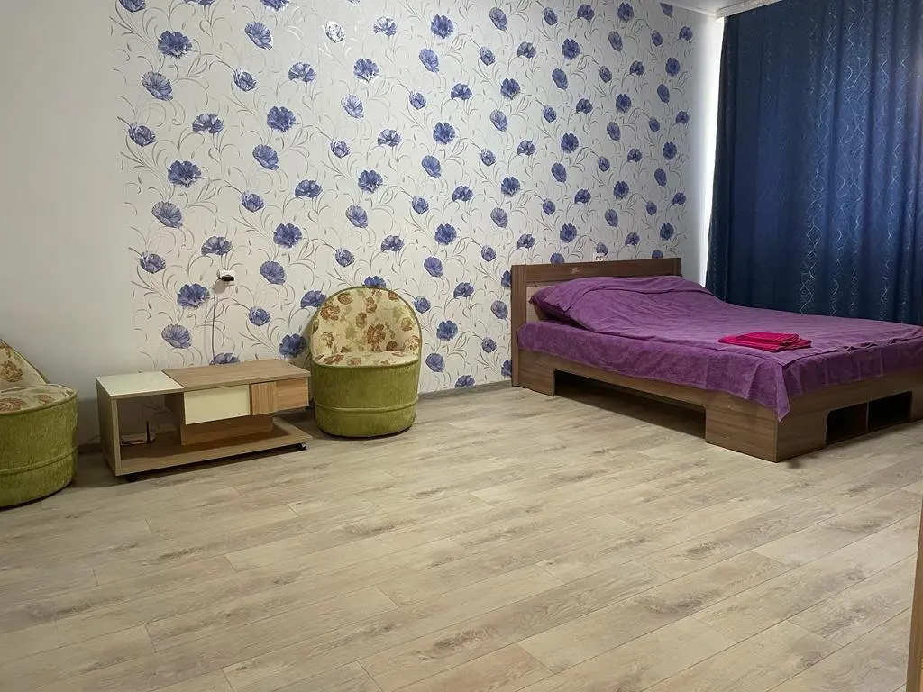 Норильск: Апартаменты на Металлургов 6