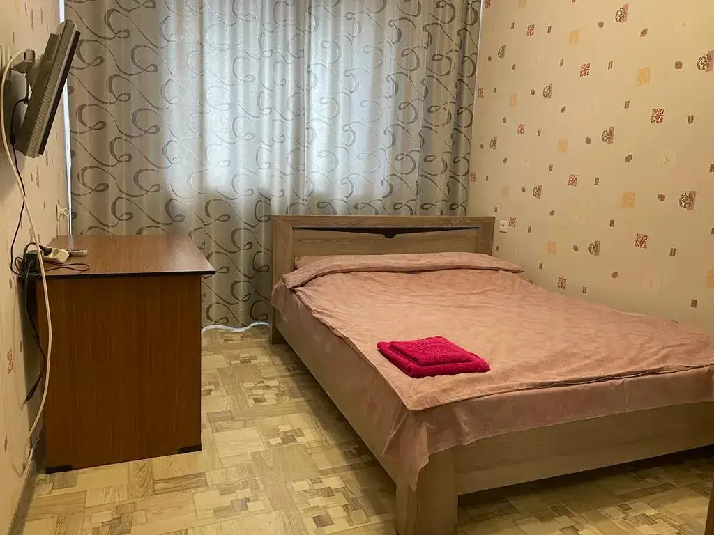 Норильск: Апартаменты на Металлургов 6