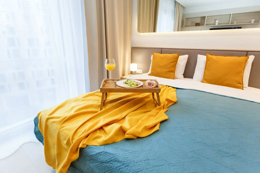 Санкт-Петербург: Апартаменты Your Apart на Марата