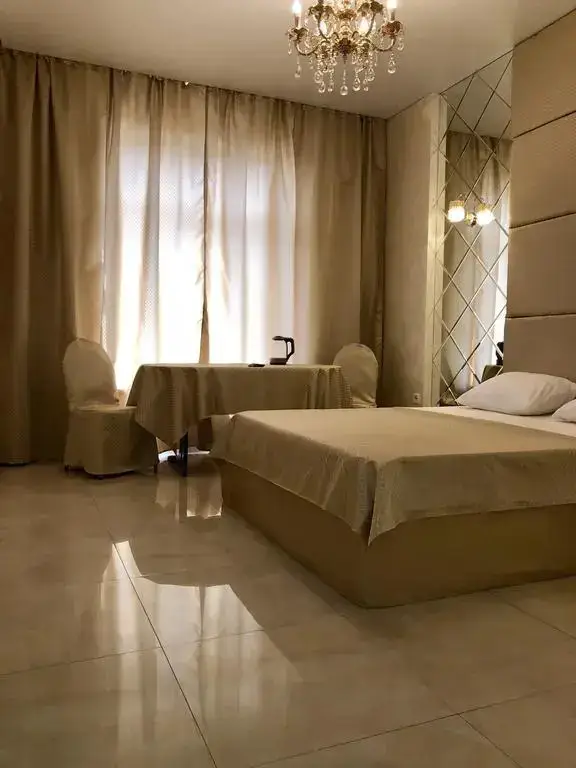 Саратов: Otel Snoff 