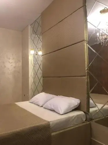 Саратов: Otel Snoff 