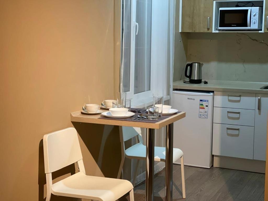 Атырау: Relax Guest House