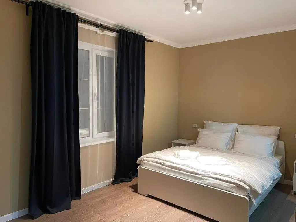 Атырау: Relax Guest House