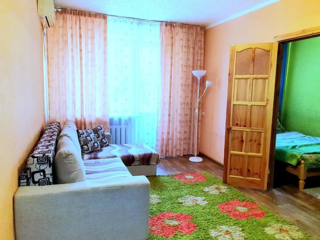 Усть-Каменогорск: Apartment naprotiv Dvortsa Sporta na Nazarbaeva 1
