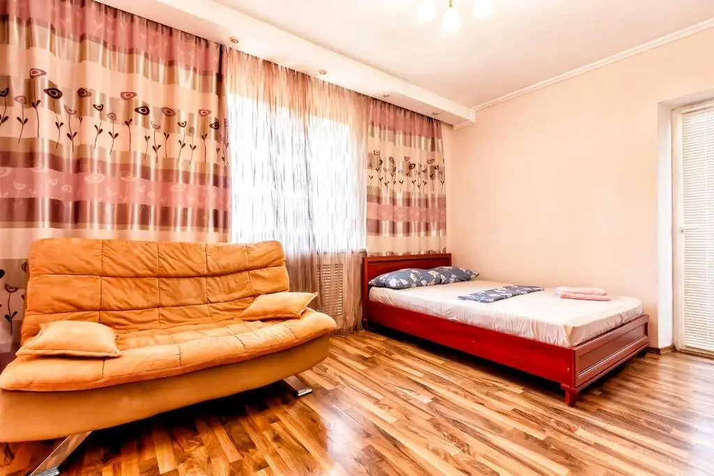 Алматы: 405 Apartamenty v delovom tsentre s krasivym vidom Otlichnyj variant dlja turistov i komandirovannyh