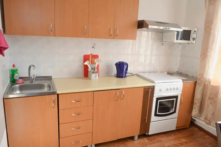 Алматы: Apartamenty na ulitse Rozybakieva, 279