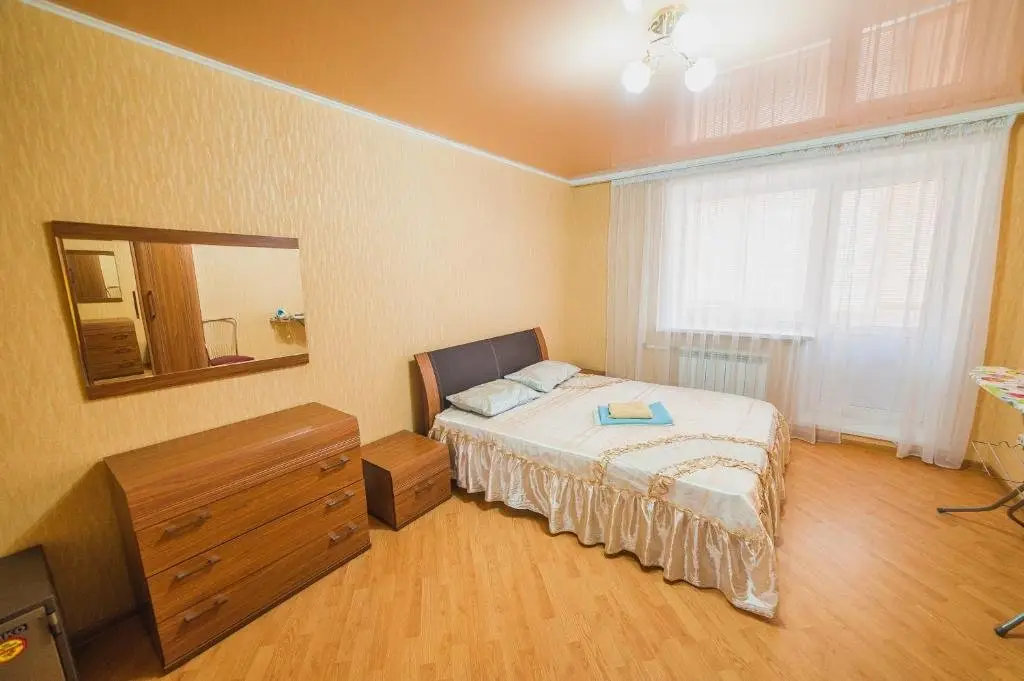 Уральск: Apartments on City Center