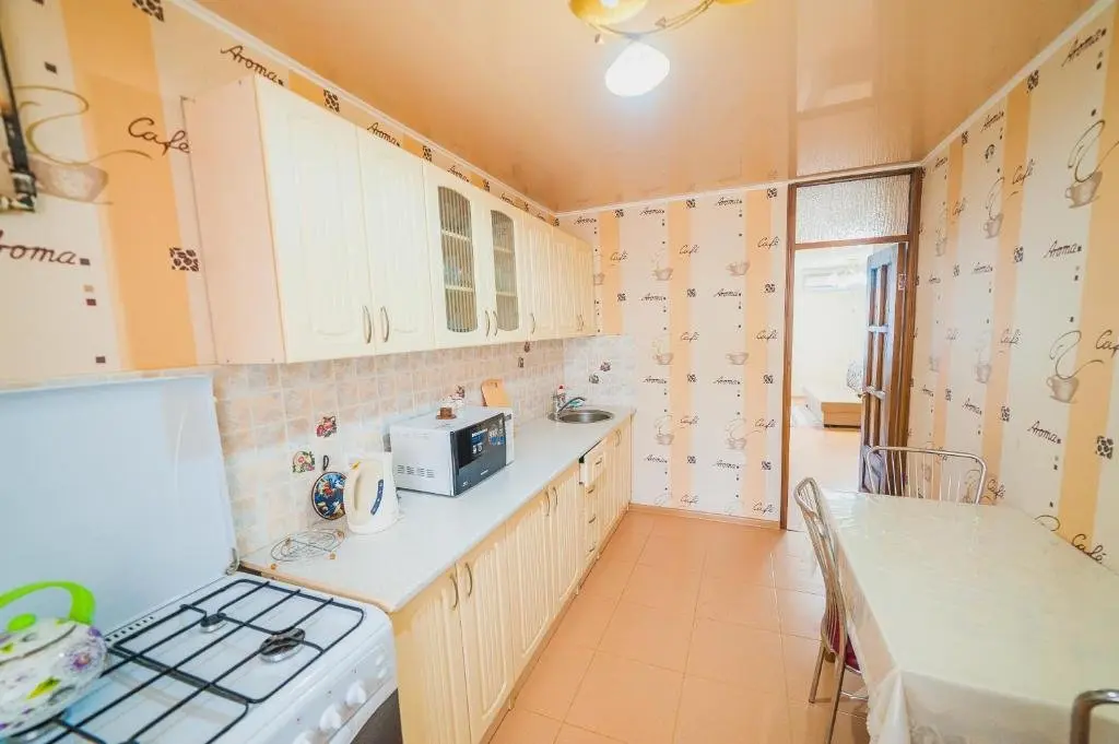 Уральск: Apartments on City Center