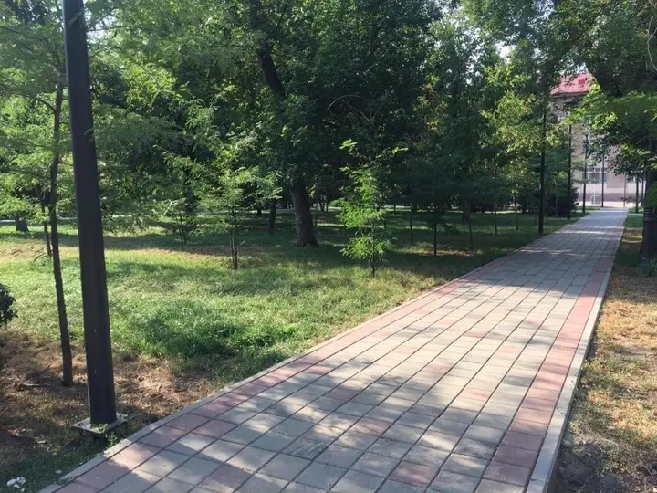 Алматы: 3-h komnatnye apartamenty v tsentre