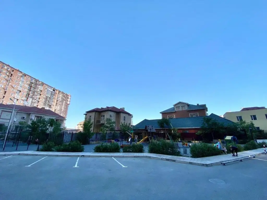 Актау: Caspyi Towers