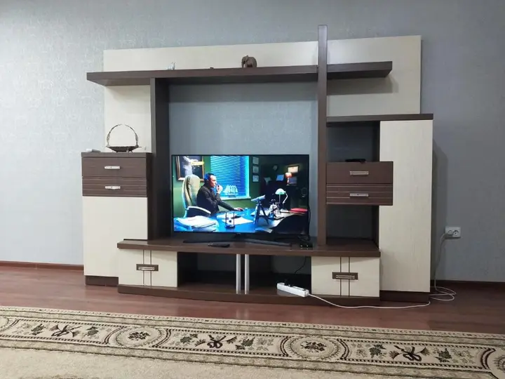 Атырау: 2 Х Комнатная Квартира В Центре