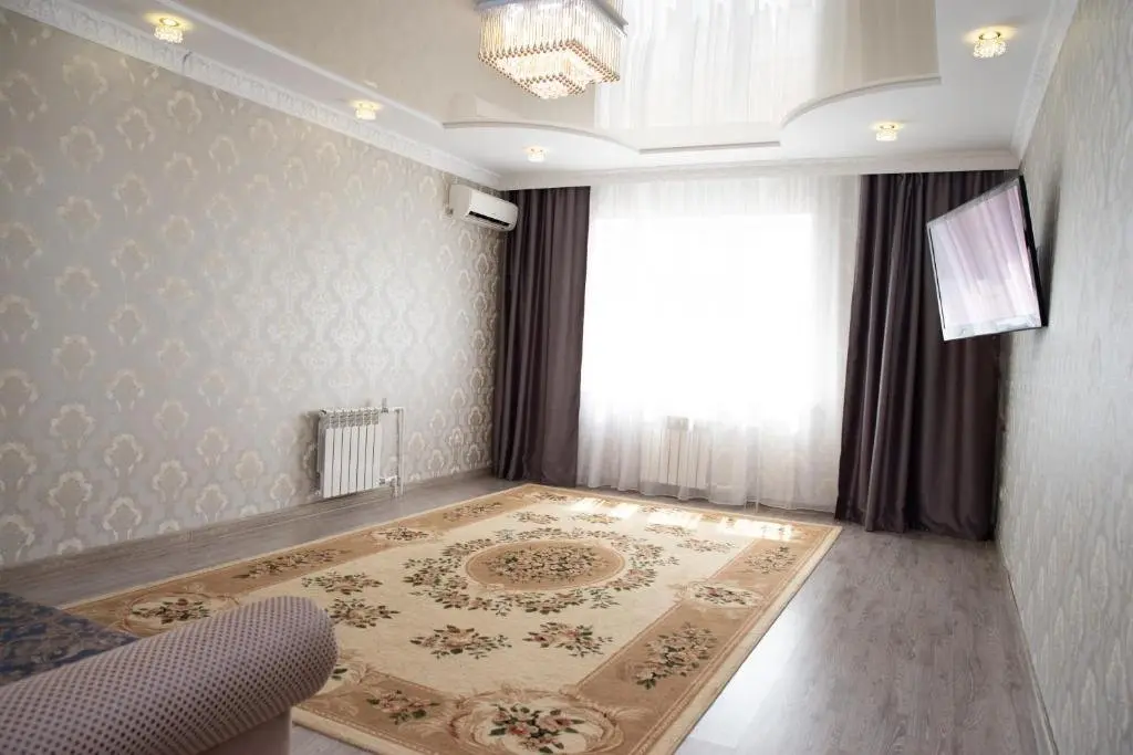 Уральск: Apartment in 5 Mikrorayon