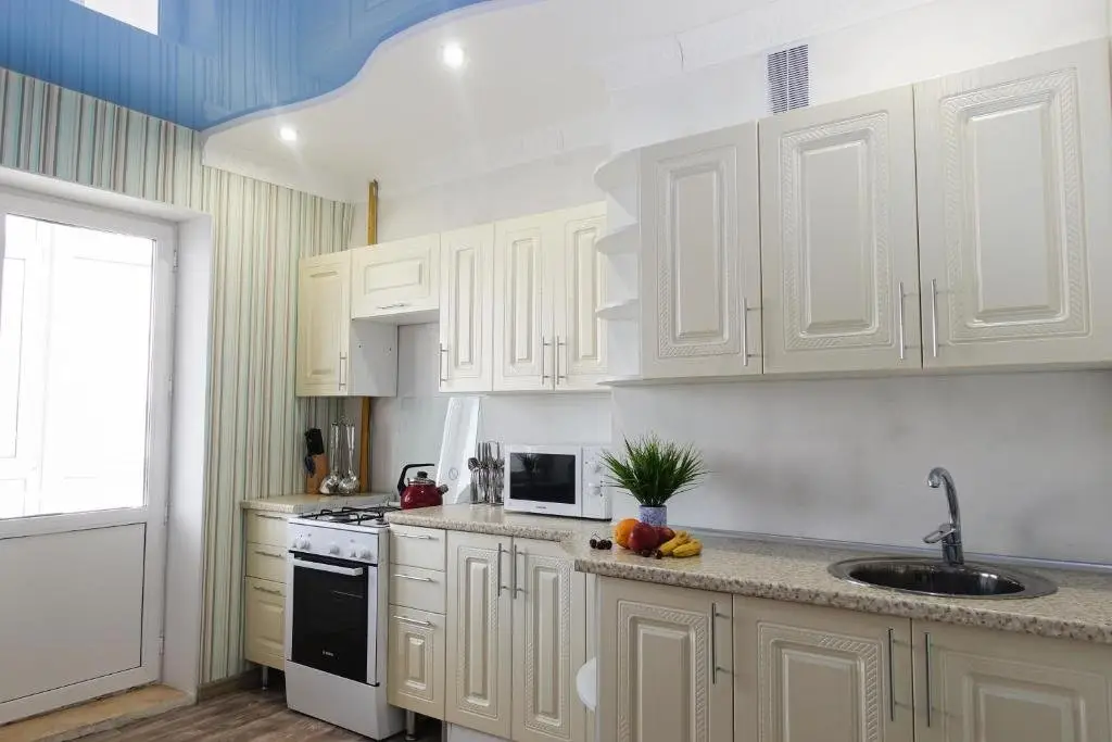 Уральск: Apartment in 5 Mikrorayon