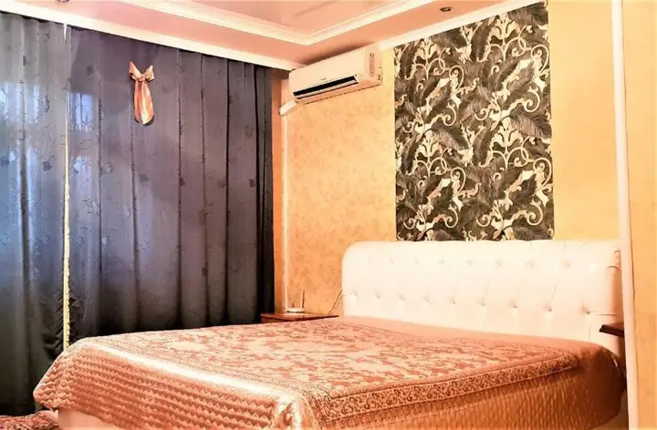 Уральск: Apartment on Muhita 97