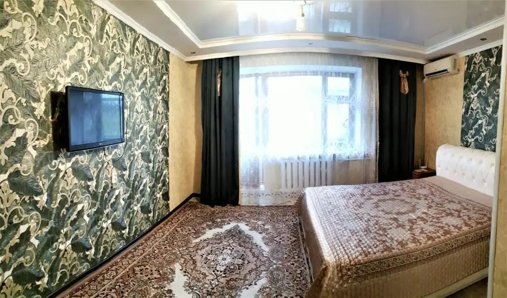 Уральск: Apartment on Muhita 97