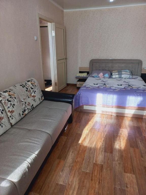 Петропавловск: Apartment in Downtown Jambyla 150