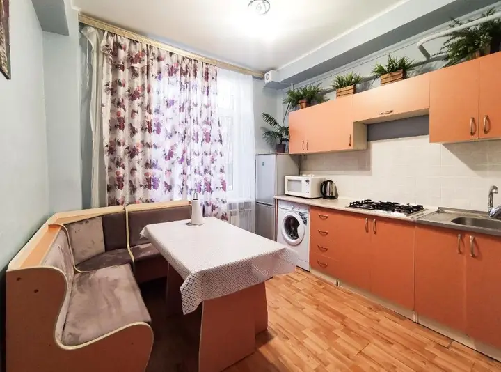 Алматы: 1 room apartment at Abylay Khan Ave. 121