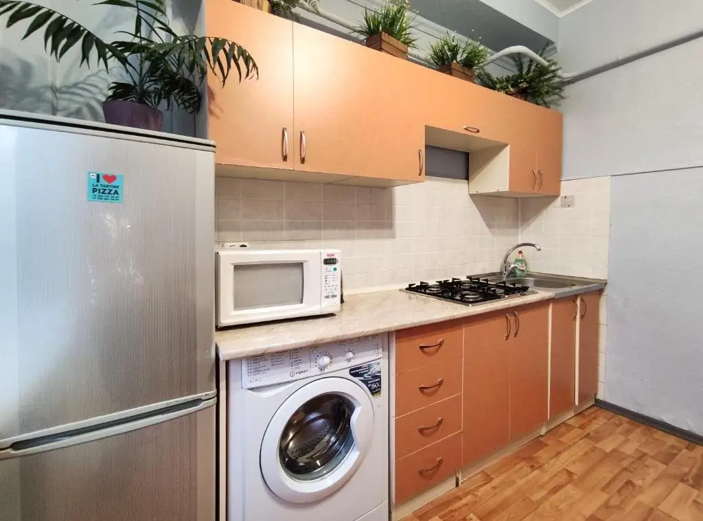 Алматы: 1 room apartment at Abylay Khan Ave. 121
