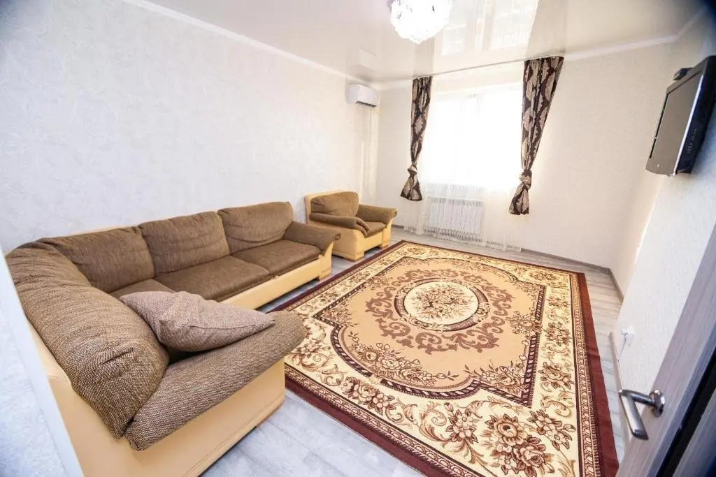 Уральск: Apartment on Syryma Datuly 32
