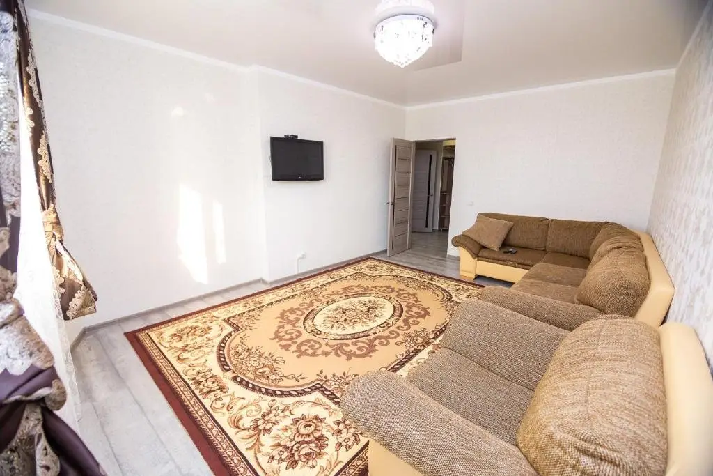 Уральск: Apartment on Syryma Datuly 32