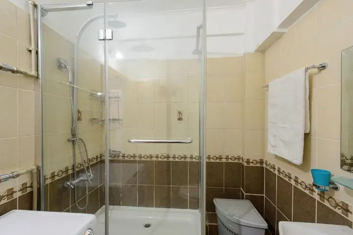 Алматы: Apartments on Tole by 12 app 51