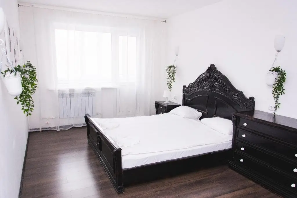 Караганда: Apartament on Mukanova 14/3