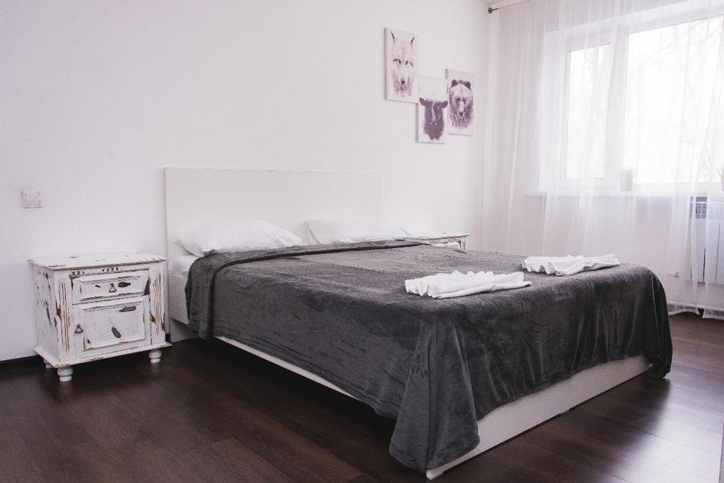 Караганда: Apartament on Mukanova 14/3