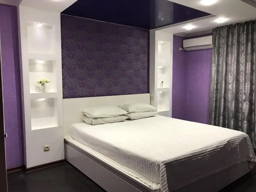 Уральск: Apartment on Dost?q 244/1