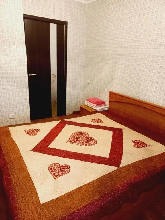 Петропавловск: Apartment in Downtown Buketova 9