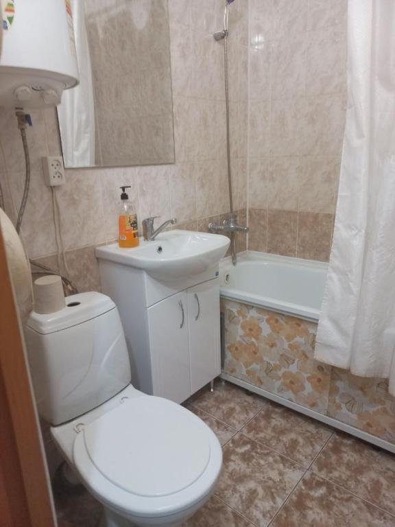 Петропавловск: Apartment in center, International 32