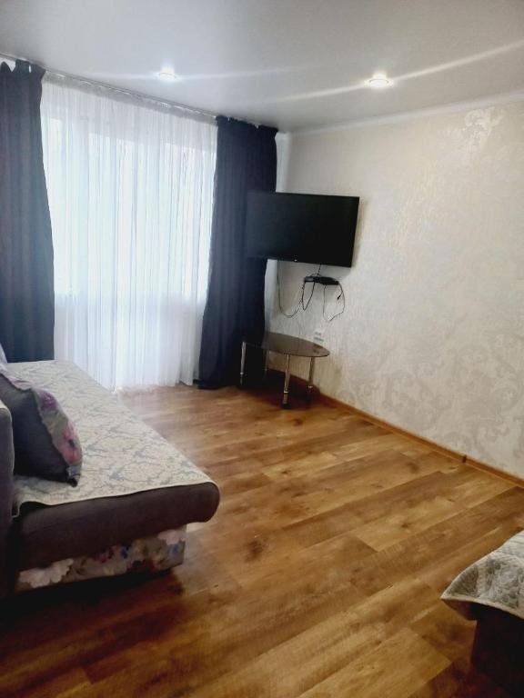 Петропавловск: Apartment in center, International 32