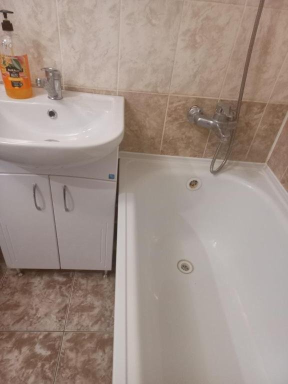Петропавловск: Apartment in center, International 32