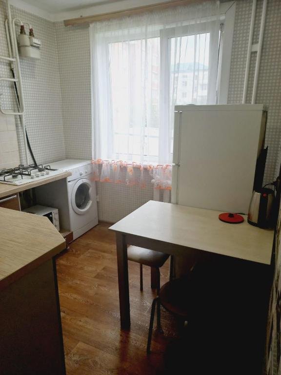 Петропавловск: Apartment in center, International 32
