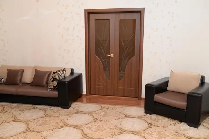 Караганда: Apartments on Alikhanova 36/3