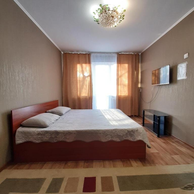 Караганда: Apartamenty na Nurken Abdirova 50/2