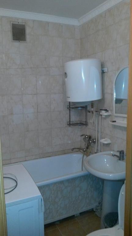 Караганда: Apartment on Abdirova 14