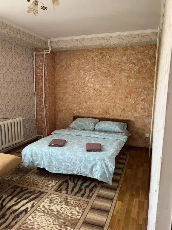 Шымкент: Однокомнатная квартира 10 в самом центре Шымкента