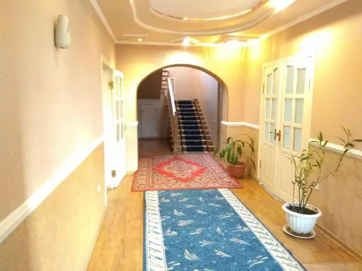Алматы: Dubai Hostel