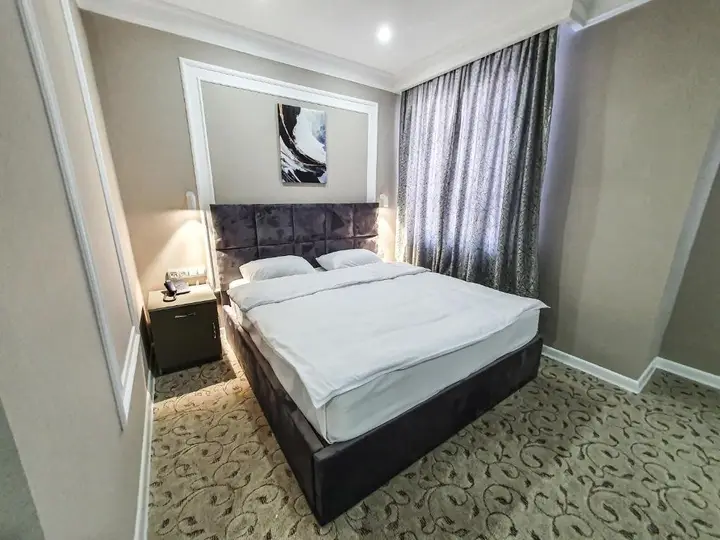 Атырау: Ritz Hotel