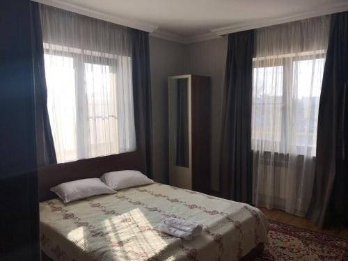 Алматы: Alatau Hostel